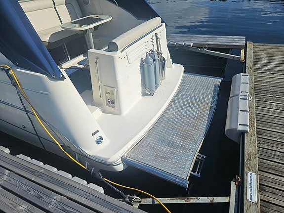 Maxum 2400 scr 4 of 22