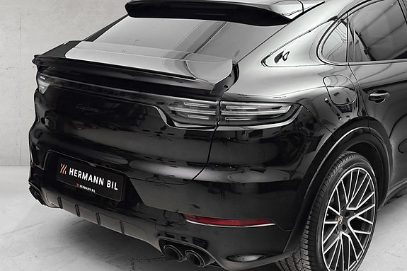 Porsche Cayenne 11 of 30