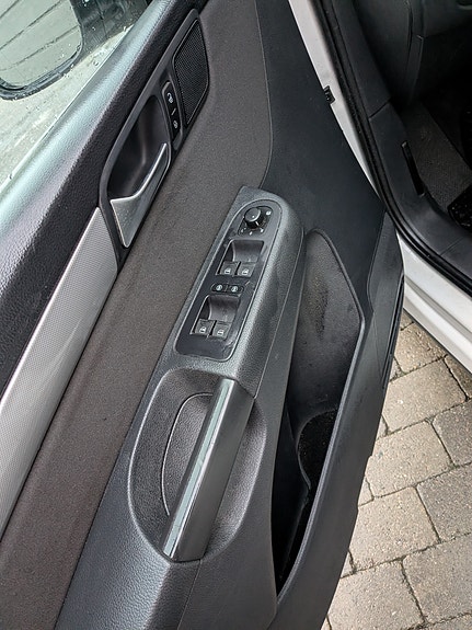 Volkswagen Sharan 9 of 15