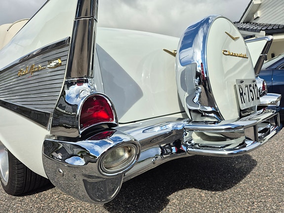 Chevrolet Bel Air 24 of 30