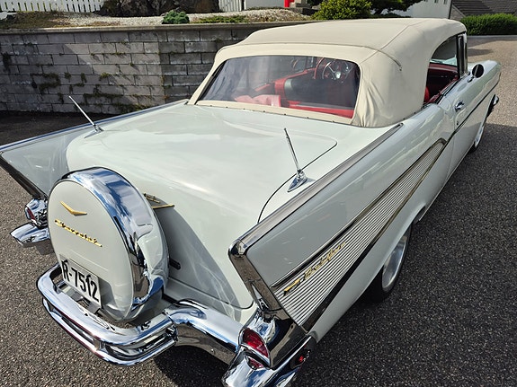 Chevrolet Bel Air 25 of 30