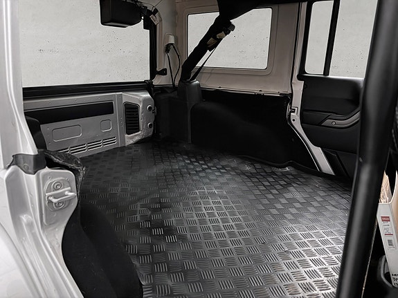 Jeep Wrangler 27 of 30