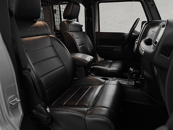 Jeep Wrangler 30 of 30
