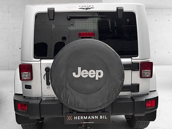 Jeep Wrangler 4 of 30