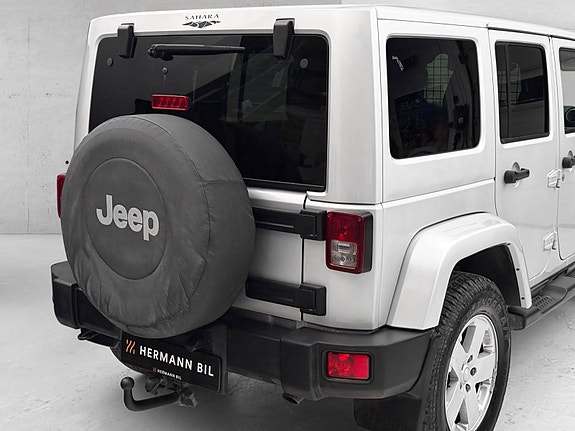 Jeep Wrangler 7 of 30