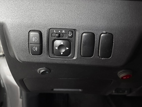 Mitsubishi Pajero 21 of 22