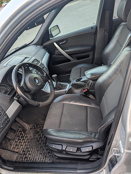 BMW X3 8 of 8