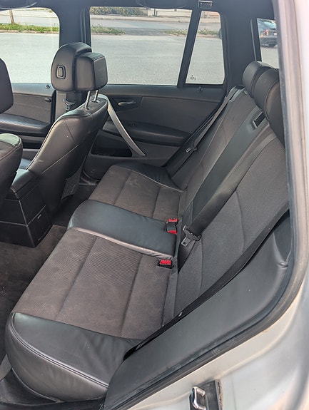 BMW X3 7 of 8