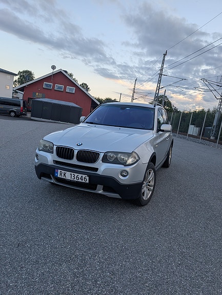 BMW X3 2 of 8