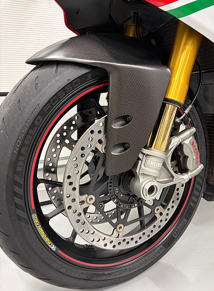 Ducati 1299 Panigale S 6 of 17