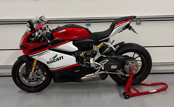Ducati 1299 Panigale S 5 of 17