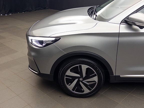 MG ZS EV 16 of 30