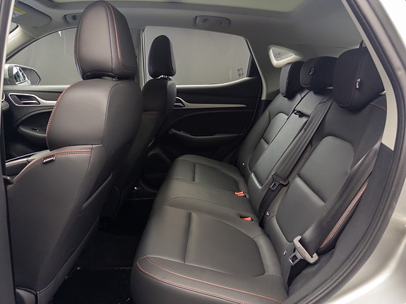 MG ZS EV 27 of 30