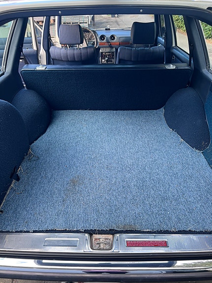 Mercedes-Benz 200 20 of 30