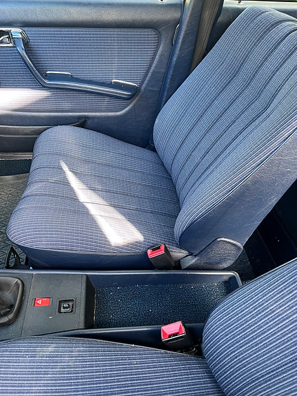 Mercedes-Benz 200 12 of 30