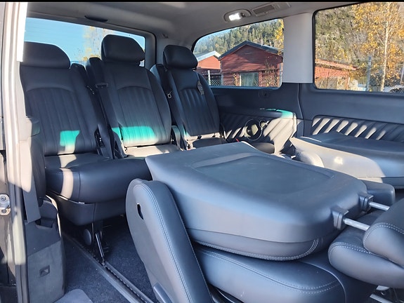 Mercedes-Benz Viano 11 of 20