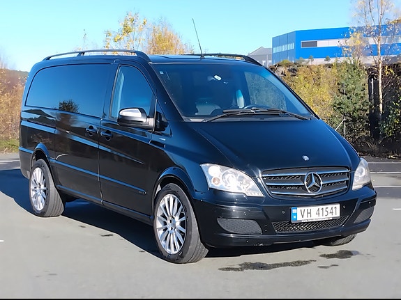 Mercedes-Benz Viano 2 of 20
