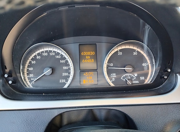 Mercedes-Benz Viano 20 of 20