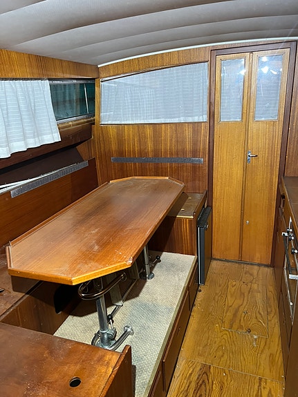 Restaureringsprosjekt  Storebro  34 Royal Cruiser 9 of 30
