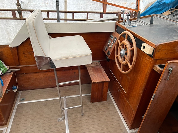 Restaureringsprosjekt  Storebro  34 Royal Cruiser 10 of 30