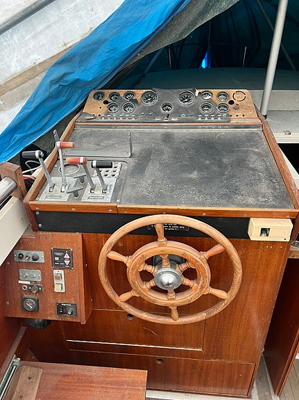 Restaureringsprosjekt  Storebro  34 Royal Cruiser 8 of 30
