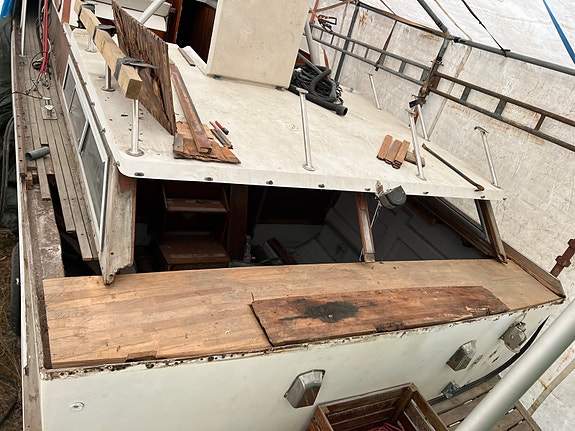 Restaureringsprosjekt  Storebro  34 Royal Cruiser 16 of 30