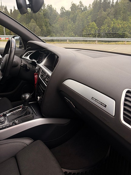 Audi A4 13 of 30