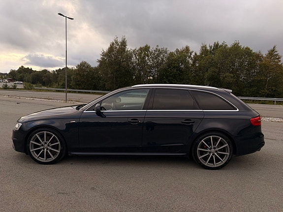 Audi A4 7 of 30