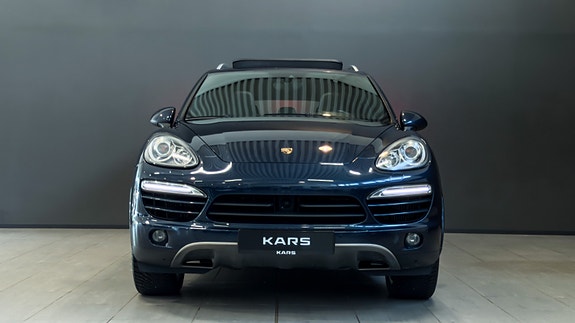 Porsche Cayenne 9 of 30