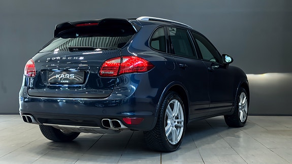 Porsche Cayenne 6 of 30