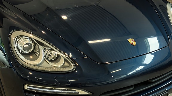 Porsche Cayenne 11 of 30
