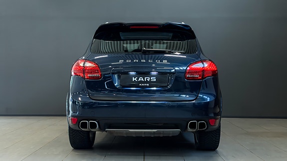 Porsche Cayenne 5 of 30