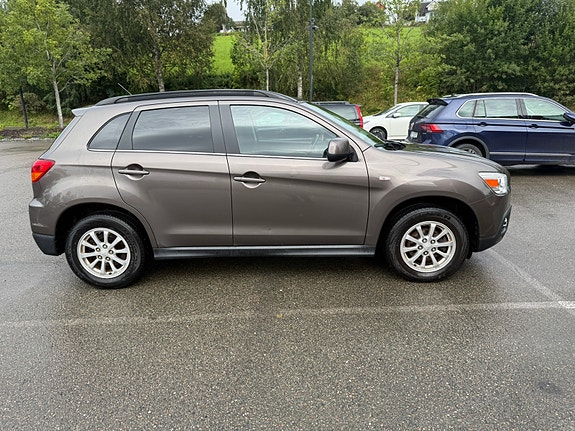 Mitsubishi ASX 4 of 11