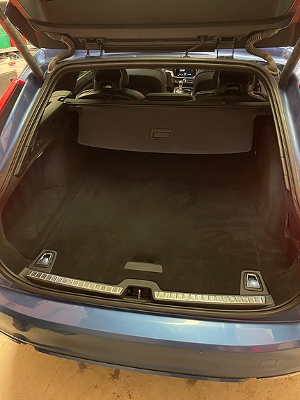 Volvo V90 2 of 13