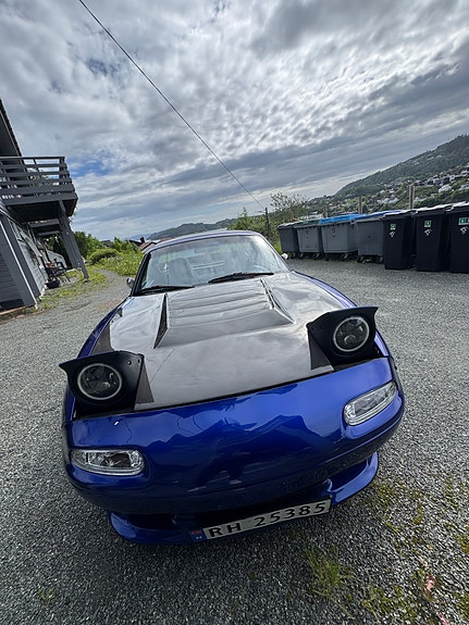 Mazda MX-5 7 of 8