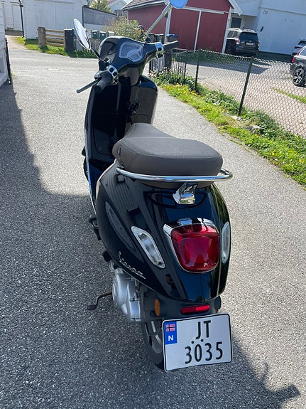 Vespa Primavera 50 4 of 4