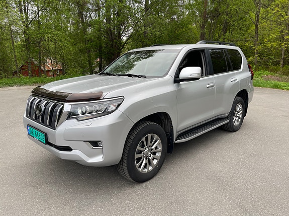 Toyota Land Cruiser 3 of 23