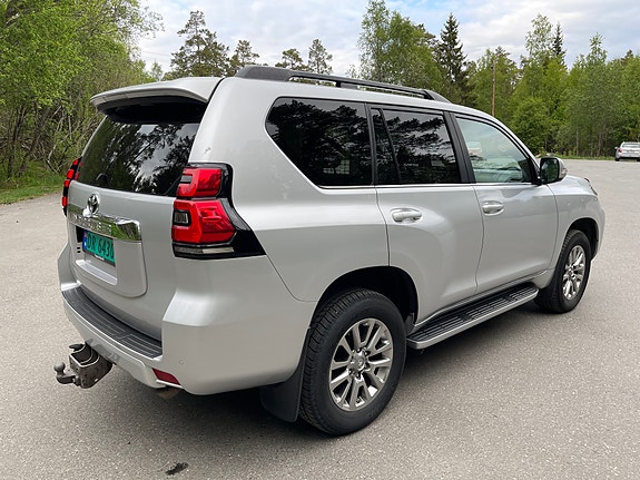 Toyota Land Cruiser 6 of 23