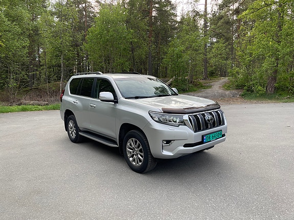 Toyota Land Cruiser 23 of 23
