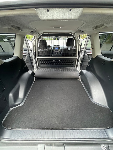 Toyota Land Cruiser 16 of 23