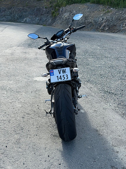 Yamaha MT-09 5 of 11