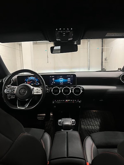 Mercedes-Benz A200 13 of 16