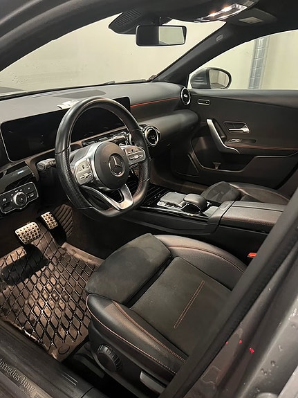 Mercedes-Benz A200 15 of 16