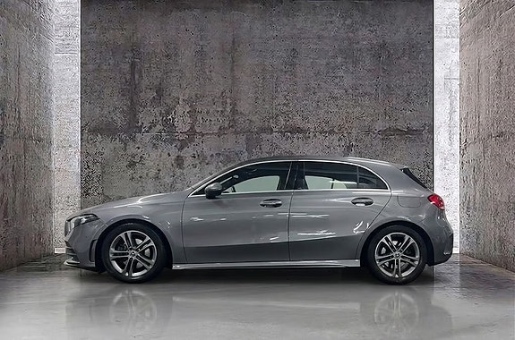 Mercedes-Benz A200 2 of 16