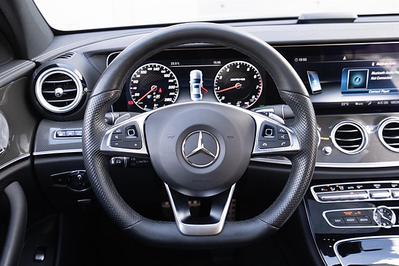 Mercedes-Benz E43 19 of 30