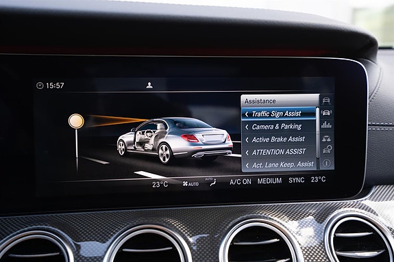 Mercedes-Benz E43 29 of 30