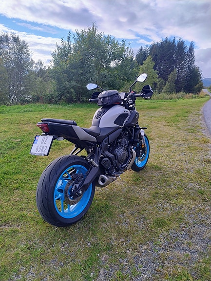 Yamaha MT-07 3 of 8