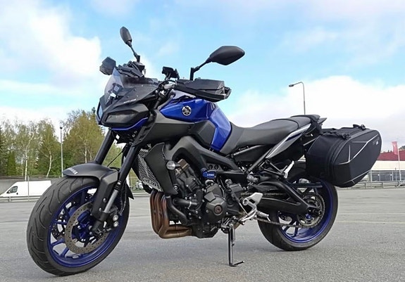Yamaha MT-09 5 of 6