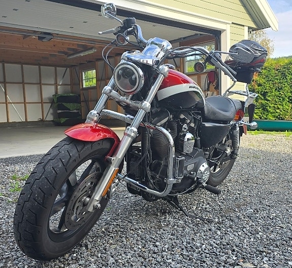 Harley-Davidson XL 1200C Custom Limited 2 of 5