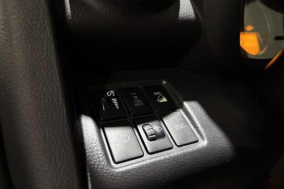 Toyota RAV4 18 of 30